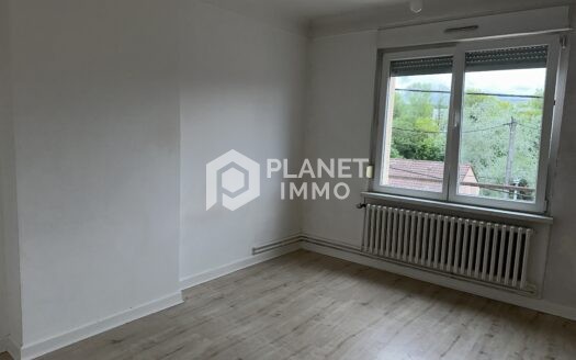 Appartement avec balcon et garage